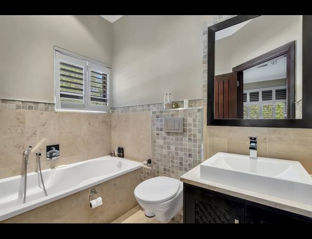 5 BEDROOM HOUSE FOR SALE IN HYDE PARK